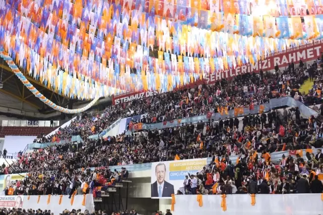 Cumhurbaşkanı Erdoğan İzmir'in Adaylarını Açıkladı Cumhurbaşkanı Erdoğan İzmir'in Adaylarını Açıkladı