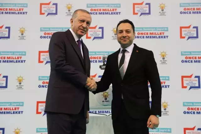 Cumhurbaşkanı Erdoğan İzmir'in Adaylarını Açıkladı Cumhurbaşkanı Erdoğan İzmir'in Adaylarını Açıkladı