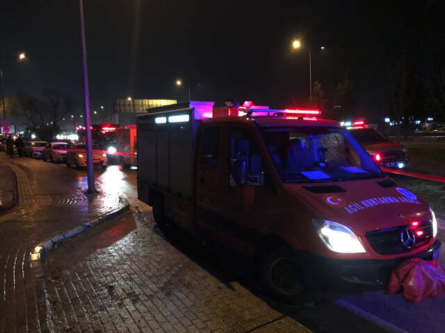 Son Dakika! Bursa'da Sondaj Kuyusunda Sıkışın İşçileri Kurtarmaya Gidenler Zehirlendi: 2 Ölü, 4 Yaralı
