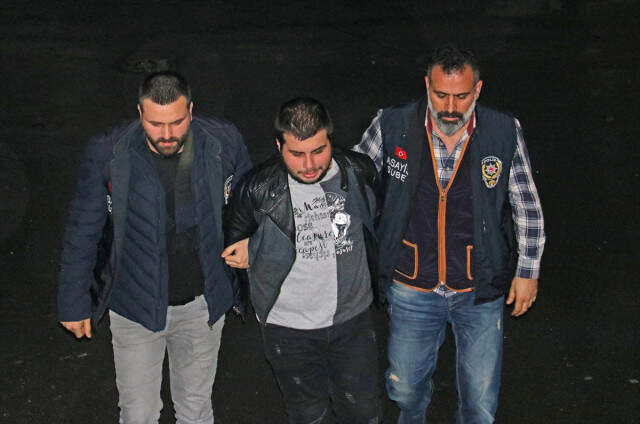 Ukrayna'da 2 Türk Kızını Katledip Havaalanında El Sallayan Katil Zanlısının İlk Sözleri: Ben Öldürmedim