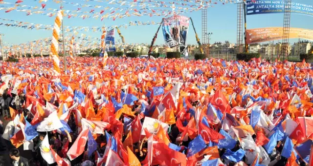AK Parti'de 17 Aday Daha Belli Oldu!