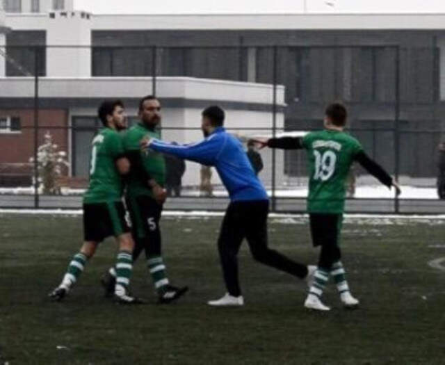 Amatör Küme Maçında Hakeme Tokat Atan Oyuncu 11 Maç Ceza Aldı
