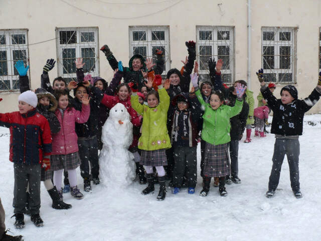 Çok Sayıda İl ve İlçelerde Okullar Tatil Edildi