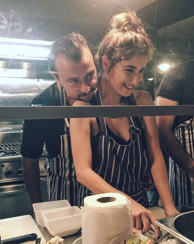 Hazal Kaya ve Ali Atay'ın Düğün Davetiyesinde Dikkat Çeken Detay