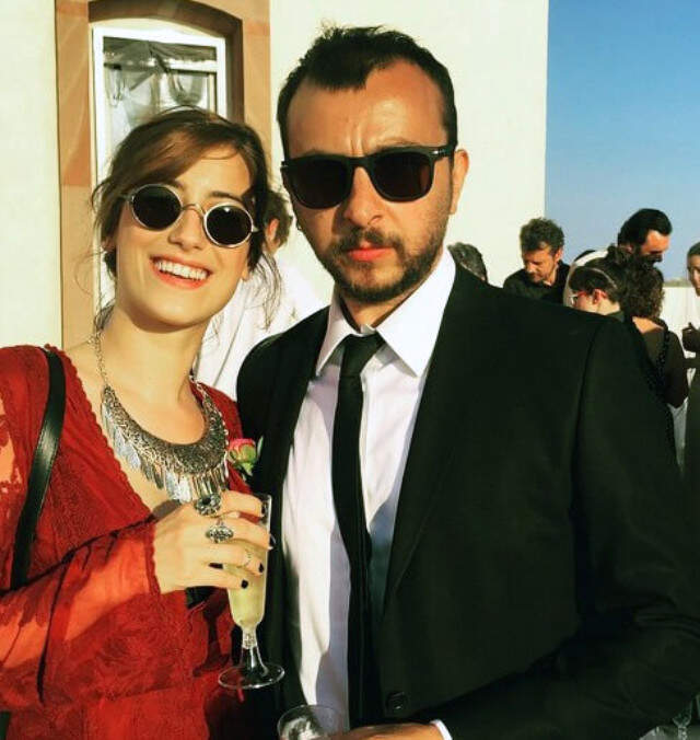 Hazal Kaya ve Ali Atay'ın Düğün Davetiyesinde Dikkat Çeken Detay