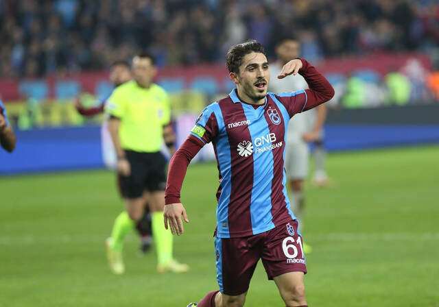 Liverpool'un İstediği Abdülkadir Ömür: Elimiz Kolumuz Bağlı, Kulüp Kal Der Kalırız!