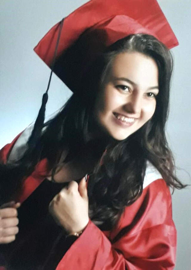 Pendik'teki Mezarlıkta Ukrayna Zanlısından Geriye Kalan İzler