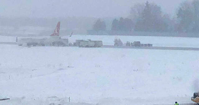 Türk Hava Yolları Uçağı, Ukrayna'da Pistten Çıktı