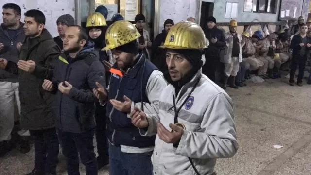 6 Yıl Önce Maden Patlamasında Ölen 8 Madenci Dualarla Anıldı