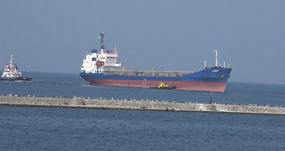 Çanakkale Boğazı'ndan Geçen Geminin Kaptanı Kamarasında Ölü Bulundu