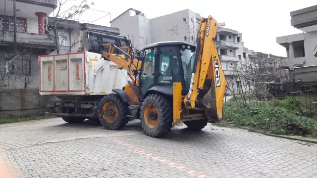 Fen İşleri Ekipleri Vatandaşın Yardımına Koşuyor