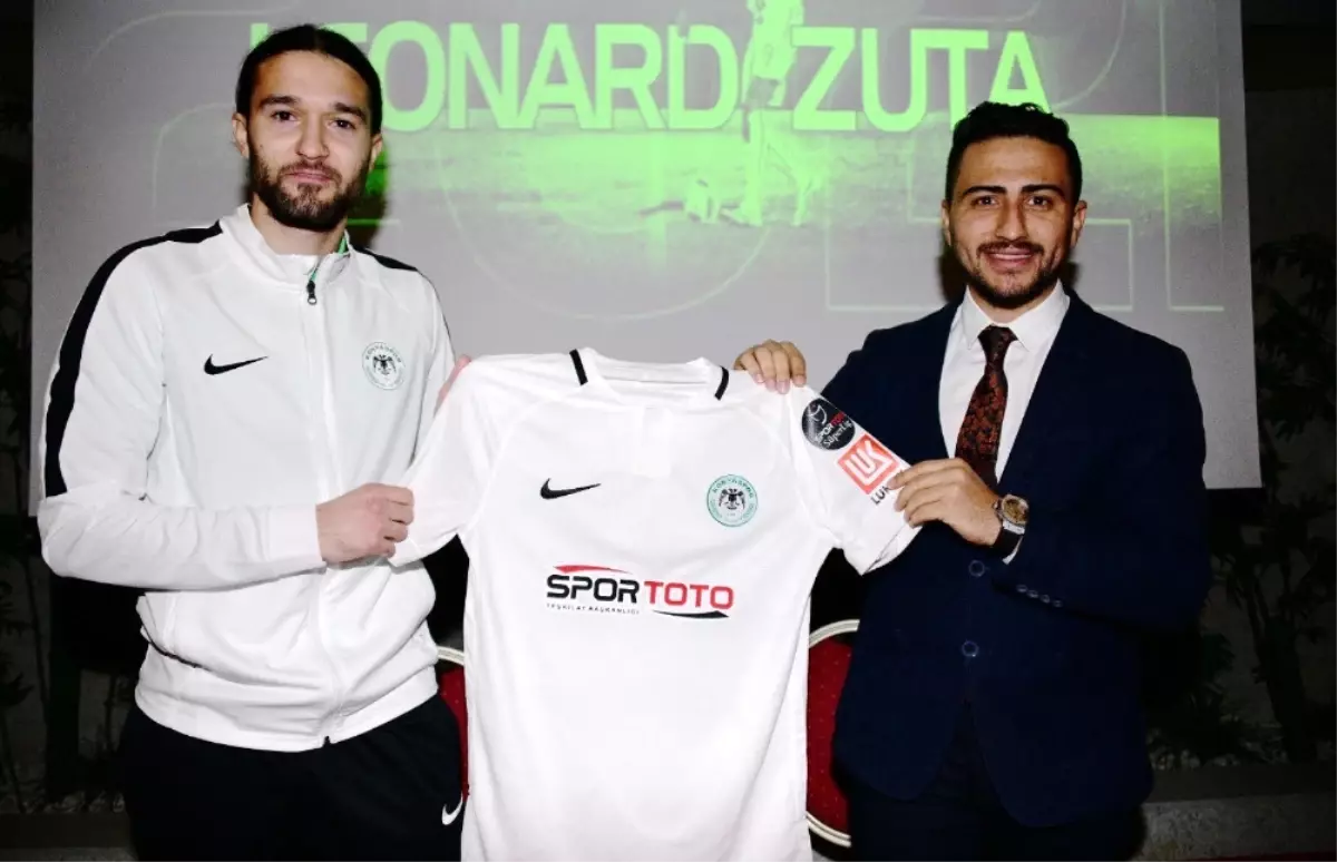 Atiker Konyaspor'a Makedon Sol Bek