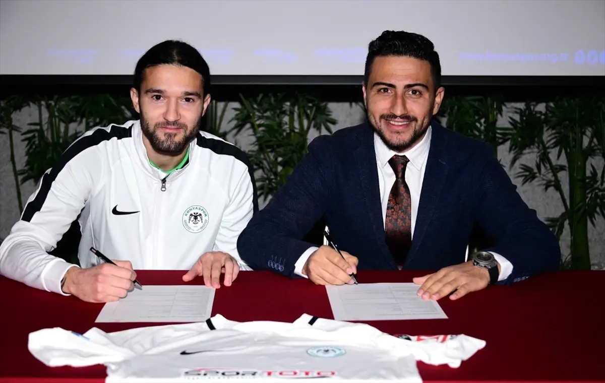 Atiker Konyaspor, Makedon Oyuncu Leonard Zuta'yı Kadrosuna Kattı