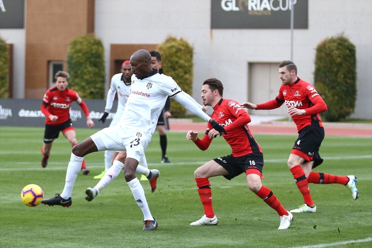Beşiktaş, Hazırlık Maçında Helmond Sport'u 1-0 Yendi