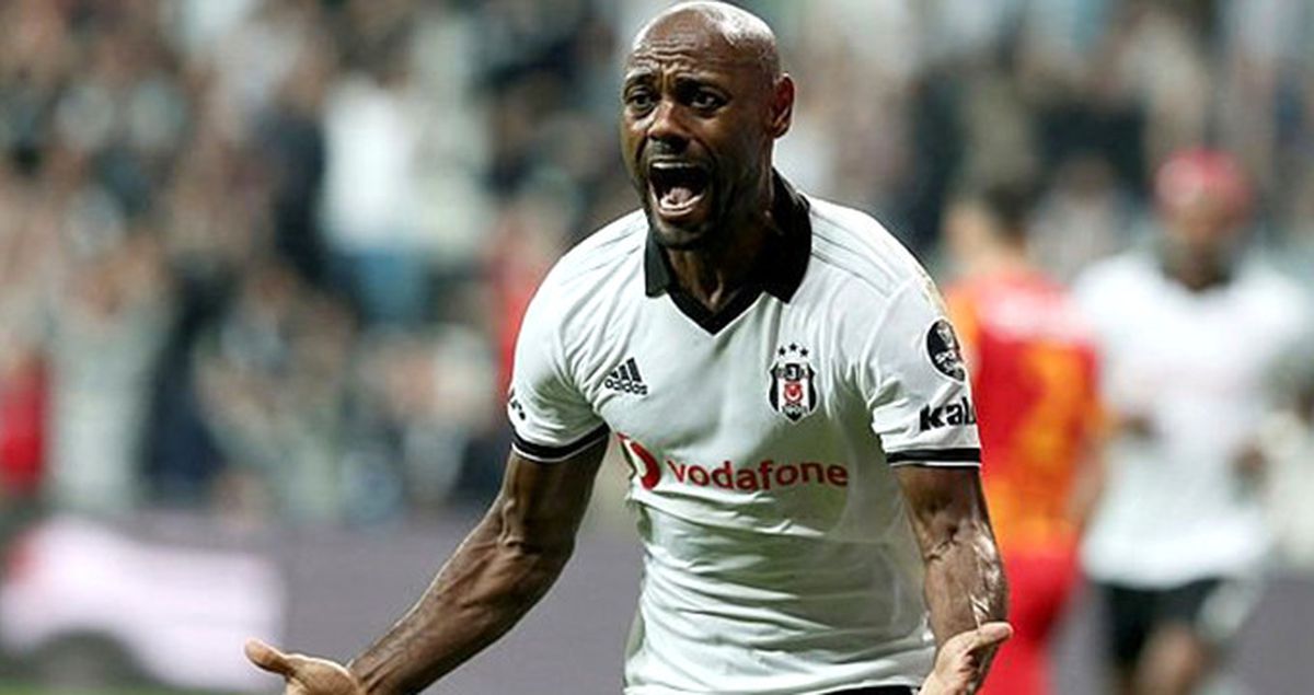 Brezilya'dan Gelen Teklifleri Reddeden Vagner Love, Beşiktaş'ta Kalma Kararı Aldı