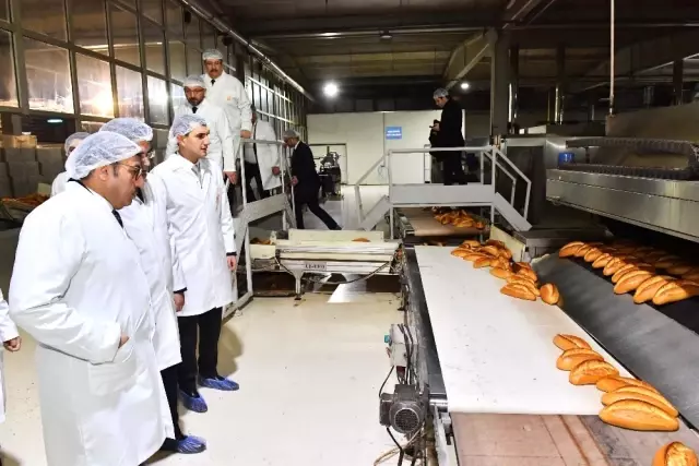 Büyükşehir Belediyesi Genel Sekreteri Tuzcuoğlu, Belediye Birimleri Ziyaretlerini Sürdürüyor