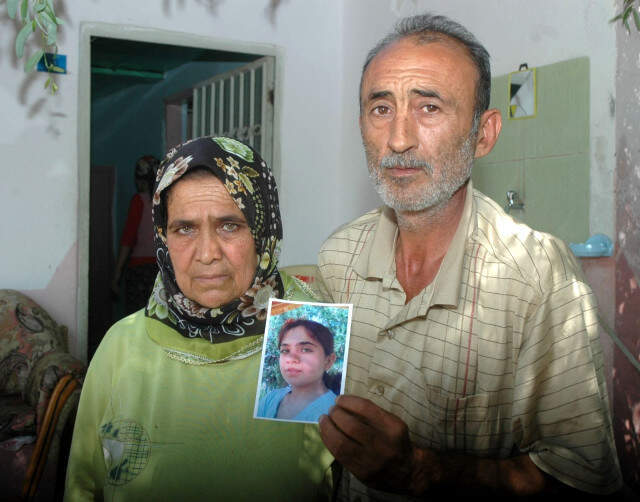 Cani Evlat, Anne ve Babasını Av Tüfeği ile Öldürüp İntihar Girişiminde Bulundu
