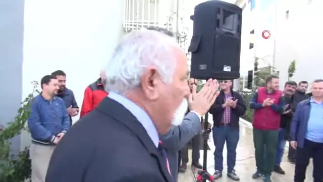 CHP'li Aday Adayı 400 Kişiyle Birlikte İstifa Etti CHP'li Aday Adayı 400 Kişiyle Birlikte İstifa Etti