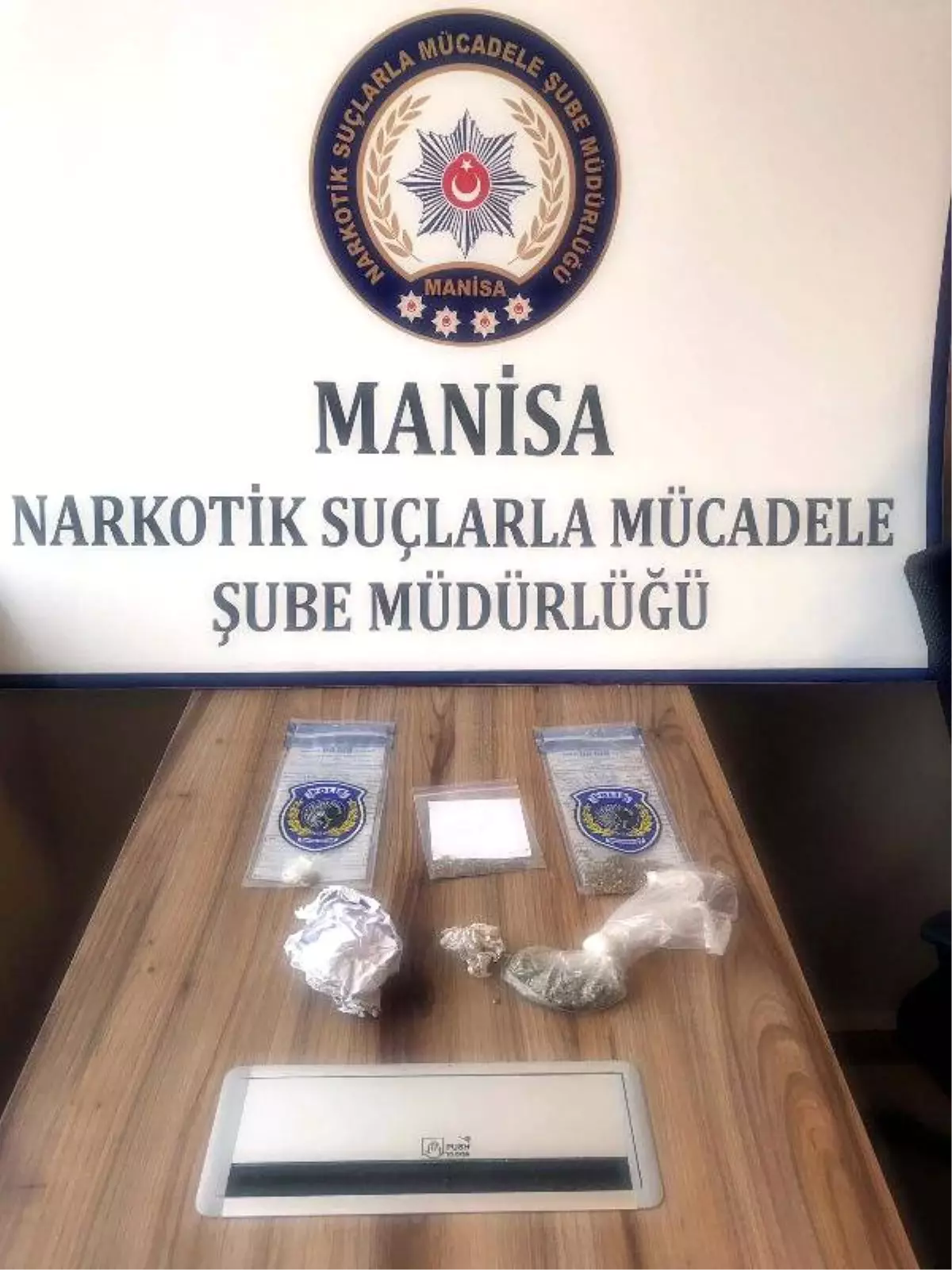 Manisa ve İzmir'de Uyuşturucu Operasyonu: 49 Gözaltı