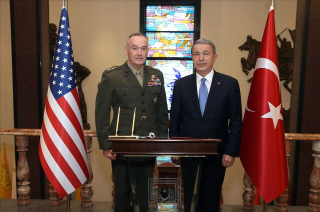 Milli Savunma Bakanı Akar'dan ABD Heyetine Terörle Mücadele Mesajı
