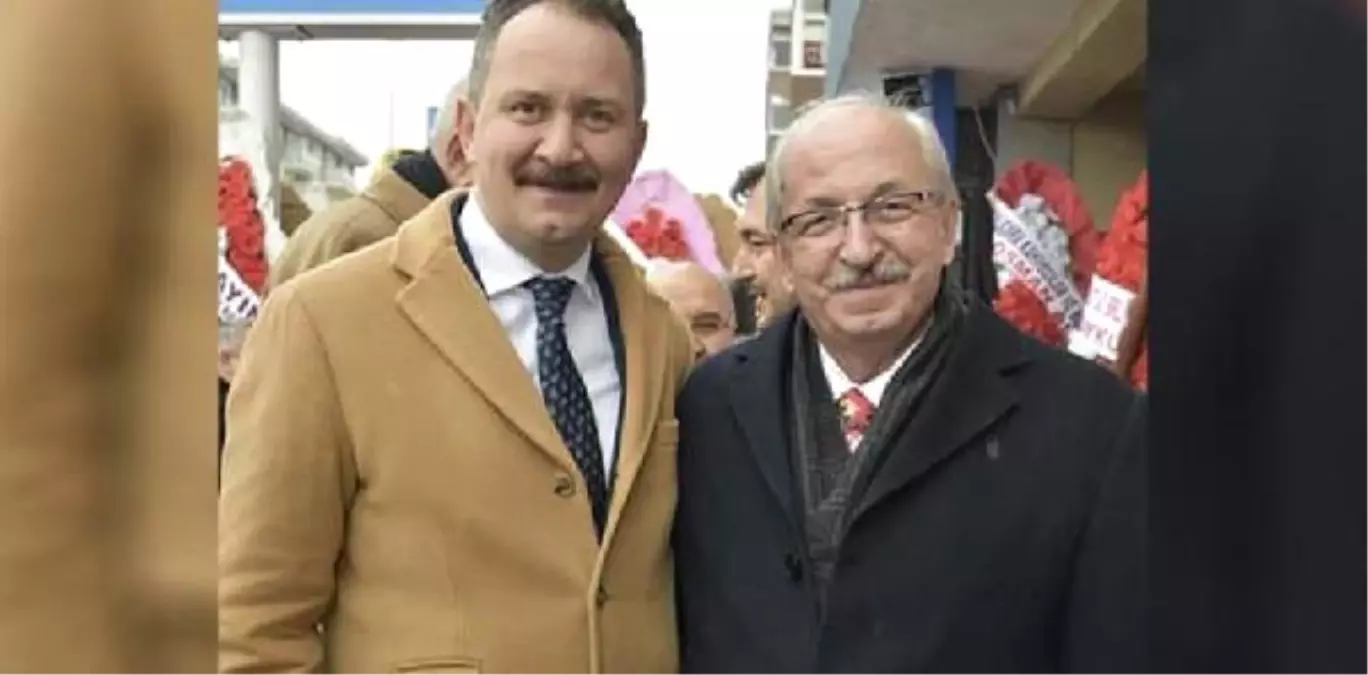 Tekirdağ'da AK Parti ile CHP'li Başkan Adayları Sosyal Medyadan Atıştı