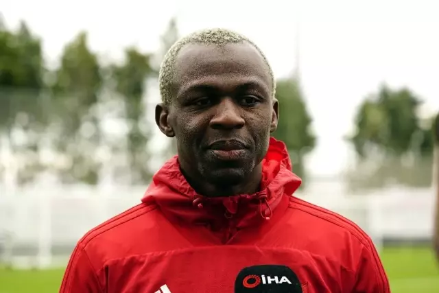 Kone: Robinho’nun gitmesinden dolayı üzgünüm 85