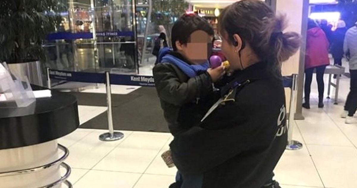 Çocuğunu AVM'ye Bırakıp Giden Anne Konuştu: İş Aramaya Gitmiştim