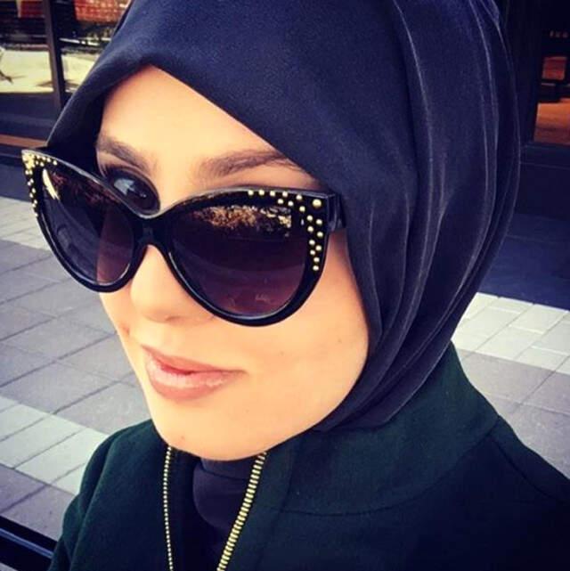 Cumhurbaşkanı Danışmanı Olan Mariam Kavakçı, Fotoğraflarıyla Konuşuluyor
