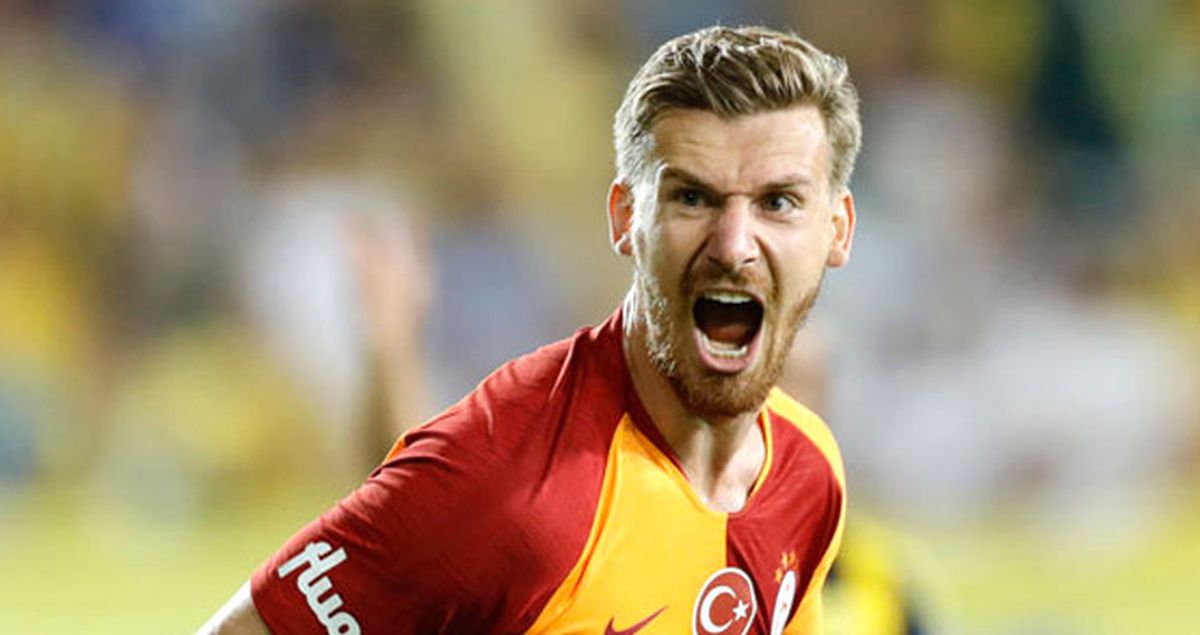 Fenerbahçe Sportif Direktörü Comolli: Forvet Transferi Yapmayacağız, Serdar Aziz'le İlgileniyoruz