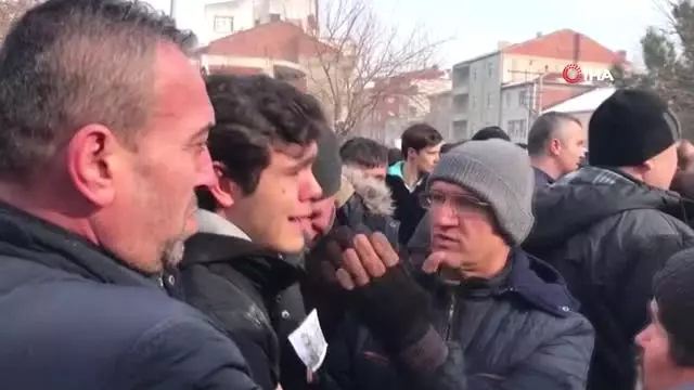 Feci Kazada Can Veren Baba ve Çocukları da Son Yolculuklarına Uğurlandı Feci Kazada Can Veren Baba ve Çocukları da Son Yolculuklarına Uğurlandı