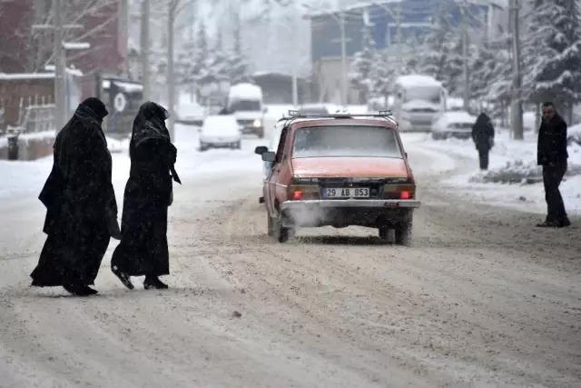 Gümüşhane'de Kar Yağışı Gümüşhane'de Kar Yağışı