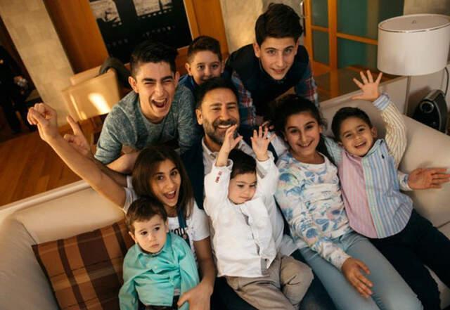 9 Çocuğuna Aylık 100 Bin Lira Harcayan İzzet Yıldızdan İlginç İtiraf: hanede karar Sistemi Var