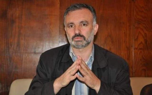 Ayhan Bilgen Kimdir?