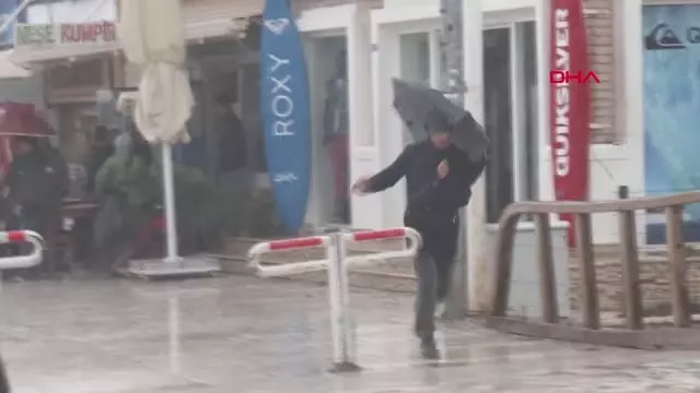 Bodrum Kuvvetli Rüzgar ve Yağmur Bodrumlular'a Zor Anlar Yaşattı