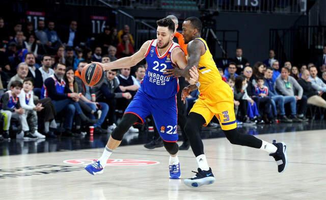Khimki'yi 81-72 Mağlup Eden Anadolu Efes, Üst Üste Üçüncü Galibiyetini Aldı