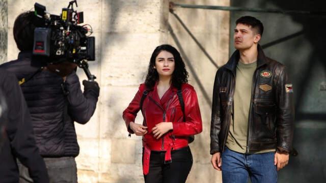 Netflix, Muhafız Dizisinin üç ve 4'üncü Sezonunun Çekileceğini Duyurdu