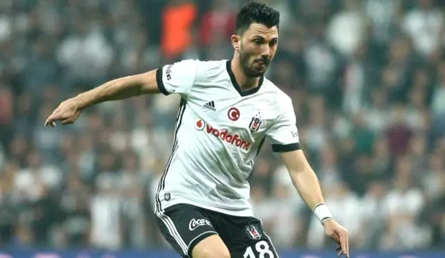 Tolgay Arslan'ın Fenerbahçe ile Anlaştığı İddia Edildi Tolgay Arslan'ın Fenerbahçe ile Anlaştığı İddia Edildi