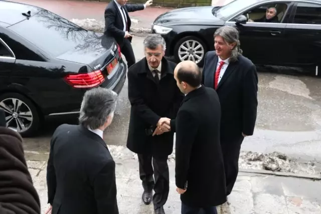 Vali Bektaş,