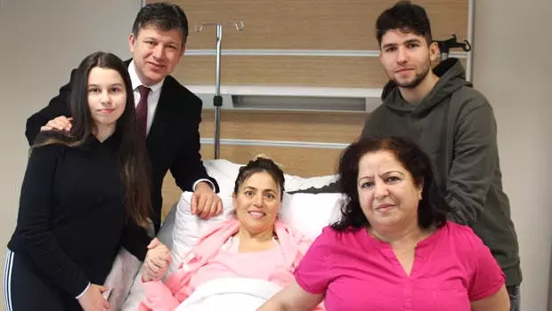 Almanya'da Herkesin 2 Ay Ömür Biçtiği Hasta Türkiye'de İyileşti Almanya'da Herkesin 2 Ay Ömür Biçtiği Hasta Türkiye'de İyileşti
