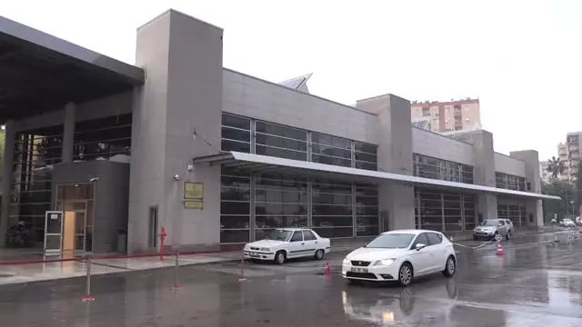 Asırlık Fabrikadaki Eserlere Ziyaretçi İlgisi