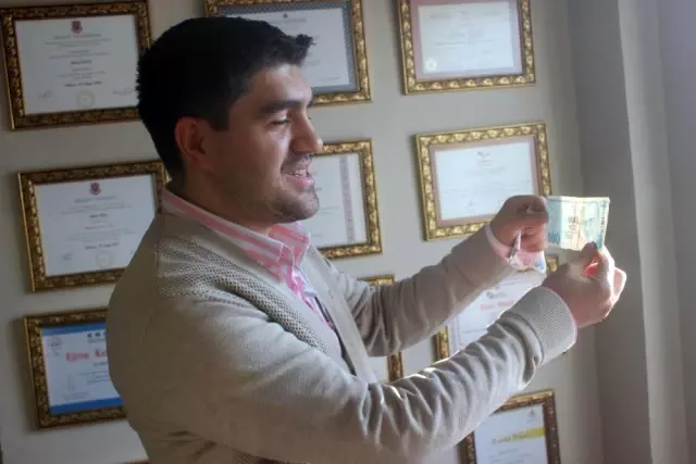 Avukat, Tahliye Ettirdiği Kalpazan Tarafından Dolandırıldı