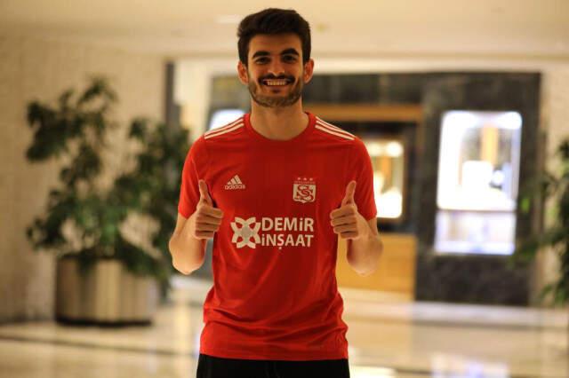 Beşiktaş, Fatih Aksoy'u Sivasspor'a Kiraladı