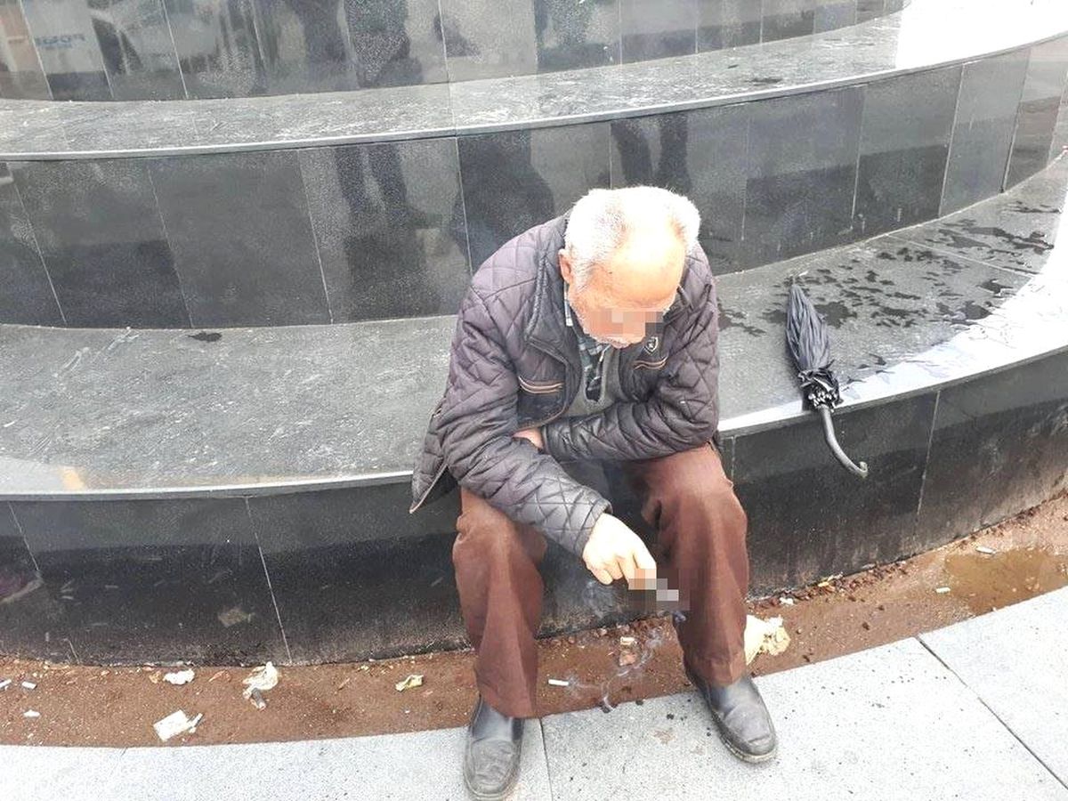 Yaşlı Adamı 'Birlikte Olalım' Diyerek Kandırıp 500 Lirasını Çaldılar