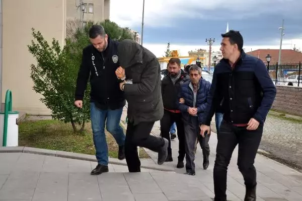 Bursa'da Uyuşturucu Satıcısı 3 Kişi Tutuklandı