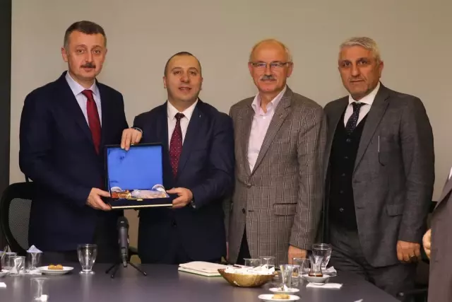 Büyükakın, TÜKSİAD Üyeleri İle Buluştu