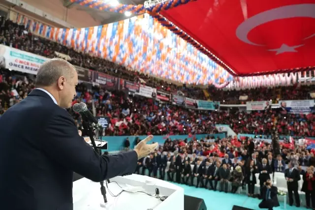 Cumhurbaşkanı Erdoğan, AK Parti Trabzon İlçe Belediye Başkan Adaylarını Açıkladı Cumhurbaşkanı Erdoğan, AK Parti Trabzon İlçe Belediye Başkan Adaylarını Açıkladı