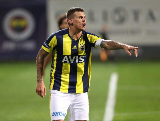 Fenerbahçe, Hazırlık Maçında AZ Alkmaar'ı 3-2 Devirdi