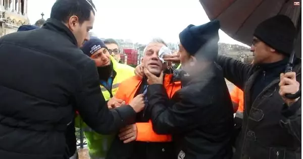 İzmir'de, Eylem Yapmak İsteyen İÅçilere Müdahale