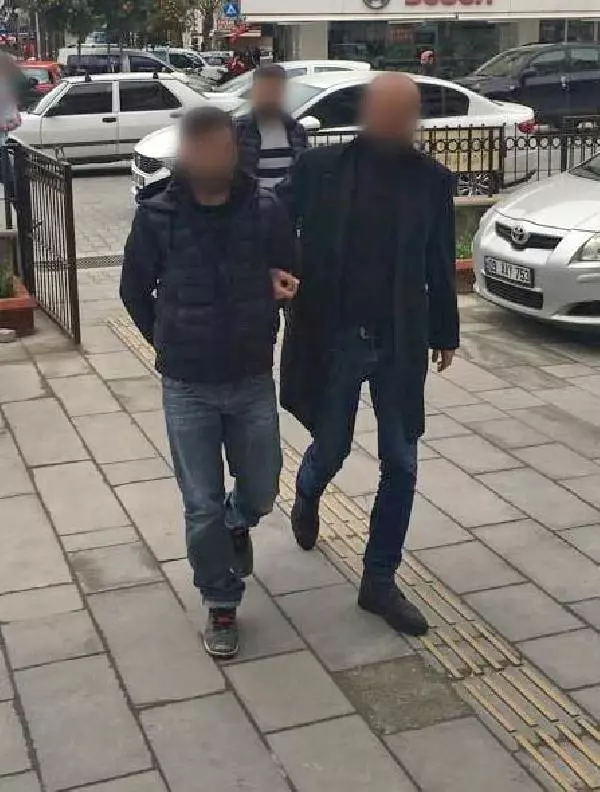 Kuşadası'ndaki Uyuşturucu Operasyonlarında 2 Tutuklama