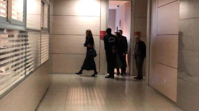 Son Dakika! Başörtülü Kadınlara Hakaret Ettiği İddia Edilen Deniz Çakır, İfade Vermek İçin Adliyeye Gitti